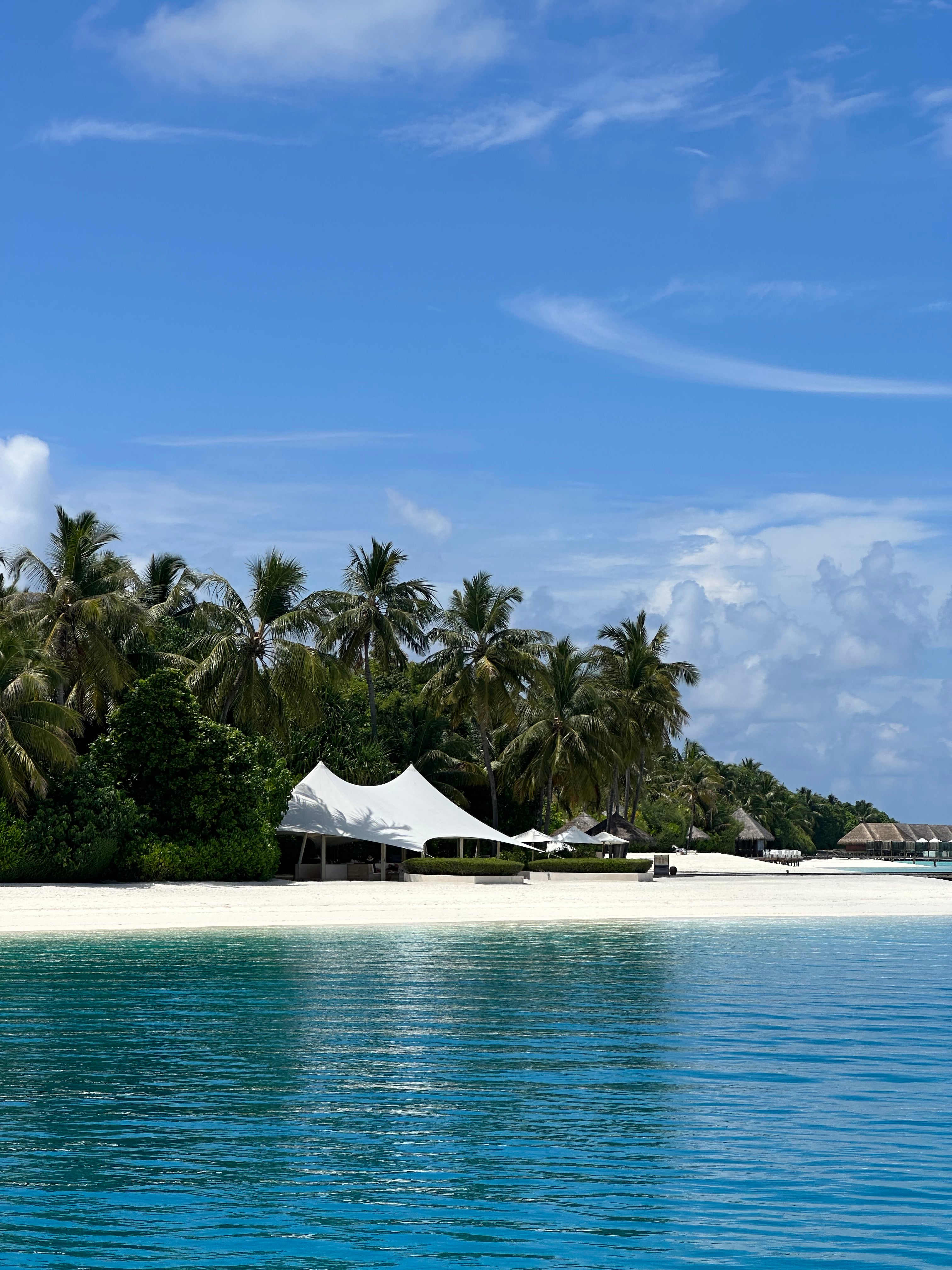 Banner_Velassaru_Maldives.jpg
